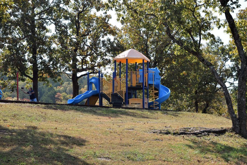 Multi Resorts At Eagles Nest Branson Exterior photo